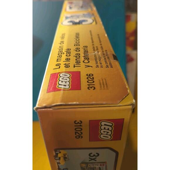 LEGO CREATOR: Bike Shop & Cafe (31026) - Picture 10 of 10